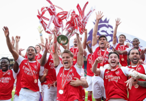 22 años después, Arsenal es campeón de la Premier League
